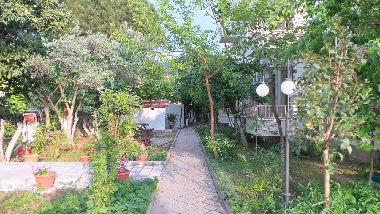 מלון Unlu