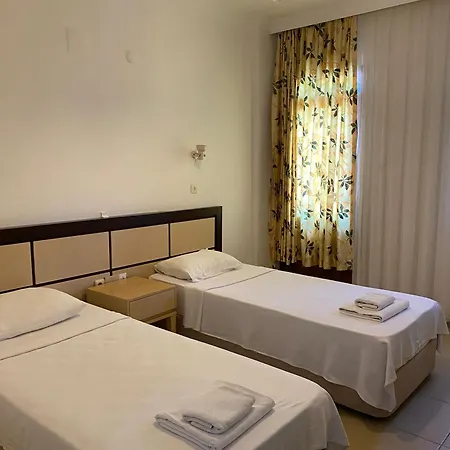 אולודניץ Unlu Hotel מראה חיצוני תמונה